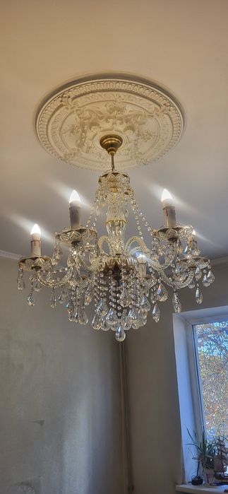 Продам люстру бу