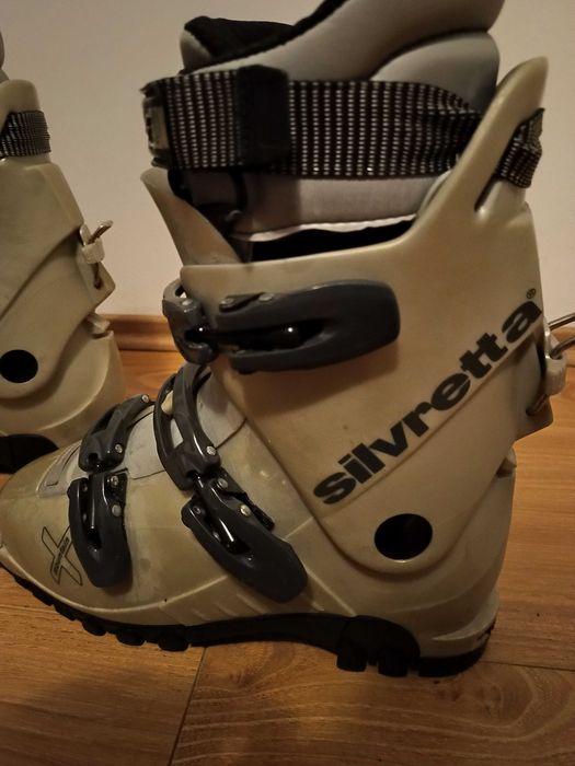 Clapari ski Silvretta, Nr 40/ schi