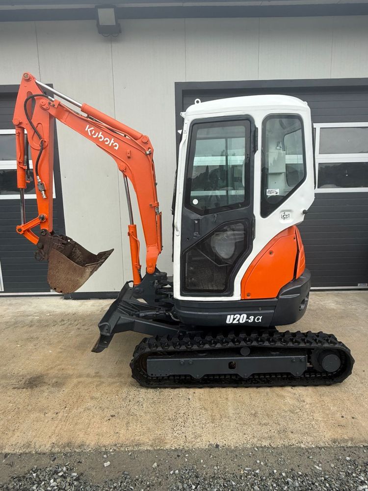 Miniescavator kubota 2,5 tone posibilitate rate