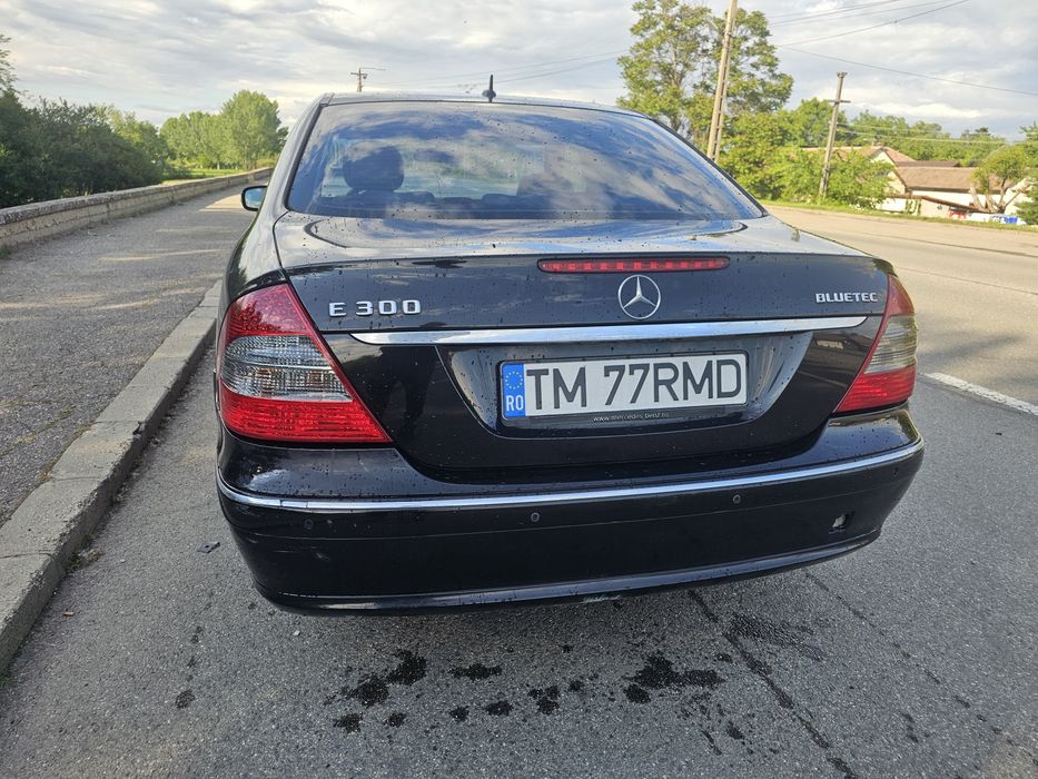 Mercedes clasa E300 ,Avangard  cutie automata , 3.0 diesel