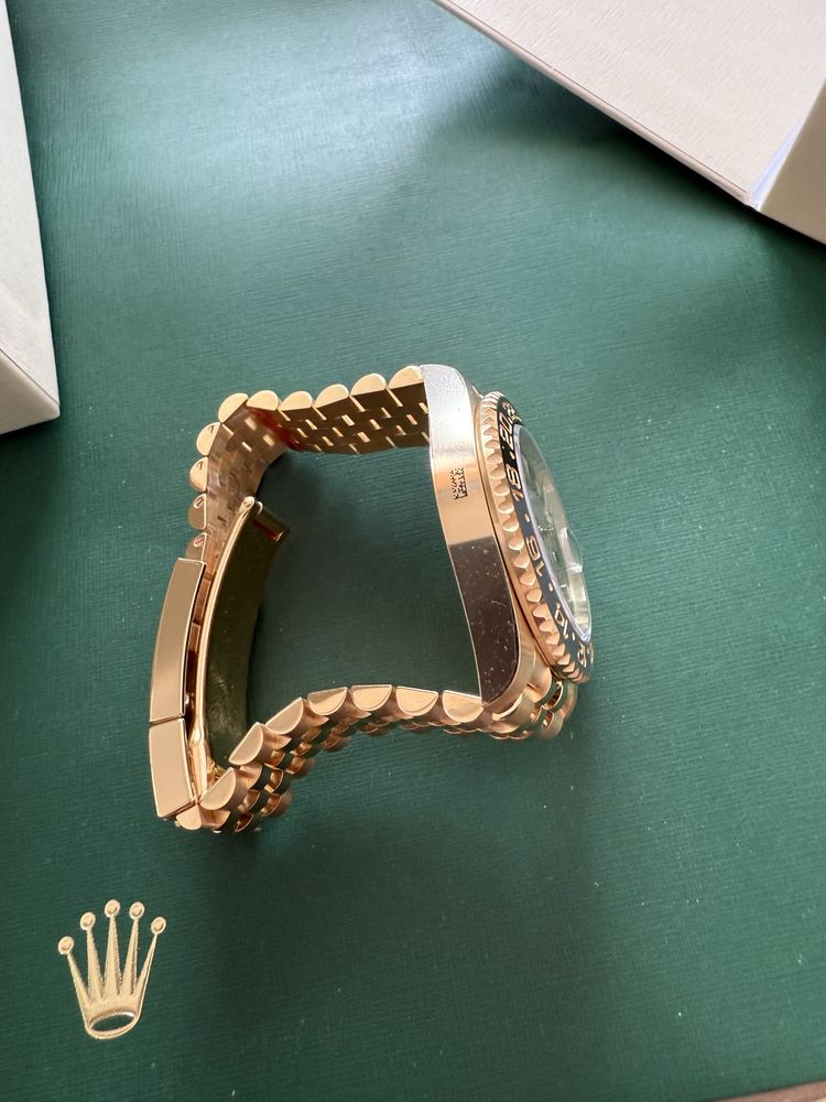 Rolex GMT Master 2 Yellow Gold