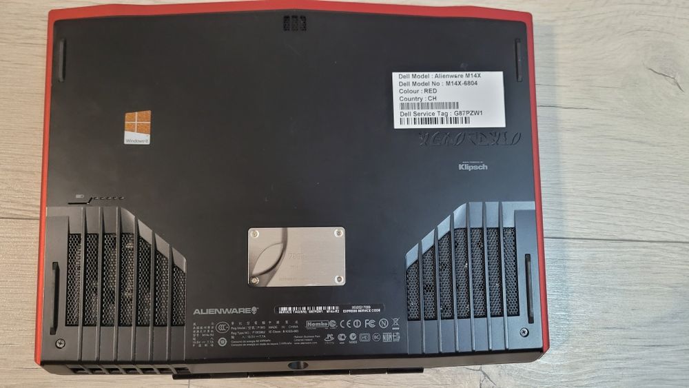 Laptop Alienware M14X i7 3630QM 2.4 GH / 8 GB / 1000 + 32 / GT 650M