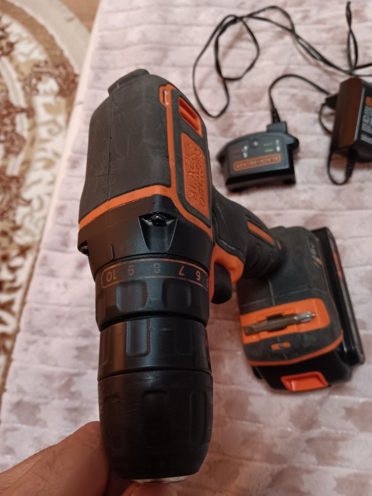 Auto Filentantă Black Decker 18V 1.5 Ah