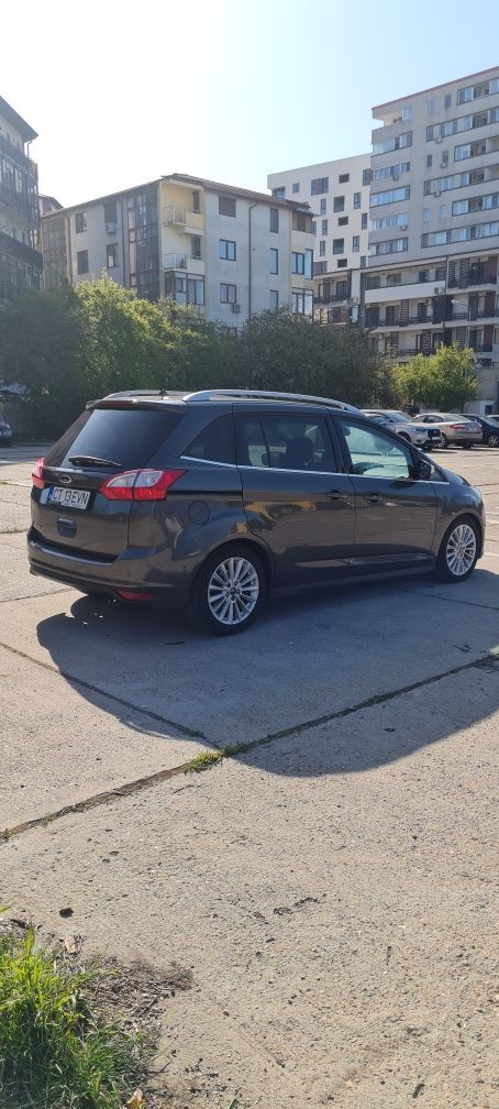 Ford Grand C Max 7 locuri