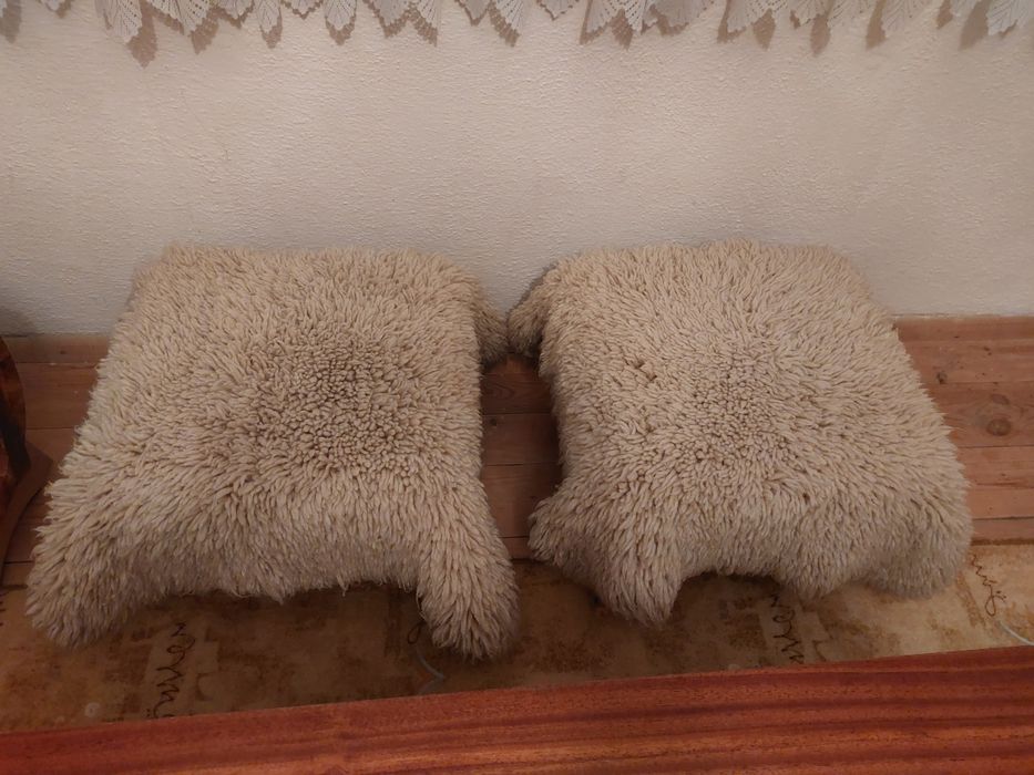 Продавам вълнени китеници 150лв.