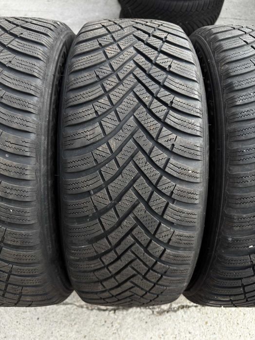 Anvelope 215/55R17 Hankook Iarna M+S