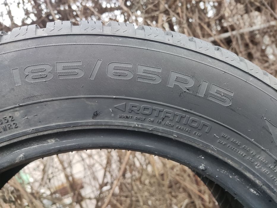 1бр. всесезонна гума 185/65/15 Nokian Season proof 
dot4520
7.9mm
Мног
