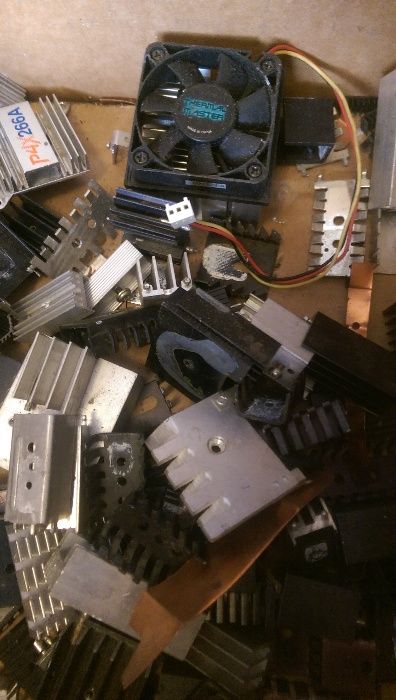 Radiatoare/racitoare/coolere aluminiu pt amplificator/statii/laptop