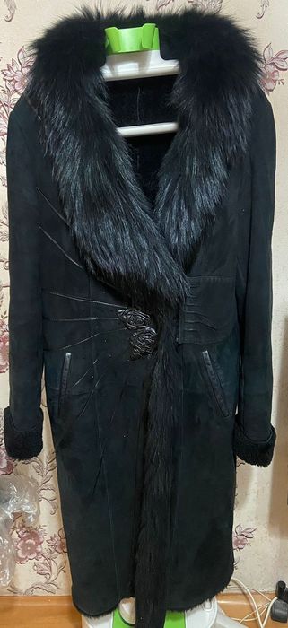 Срочно продаётся натуральная жёнская дубленка