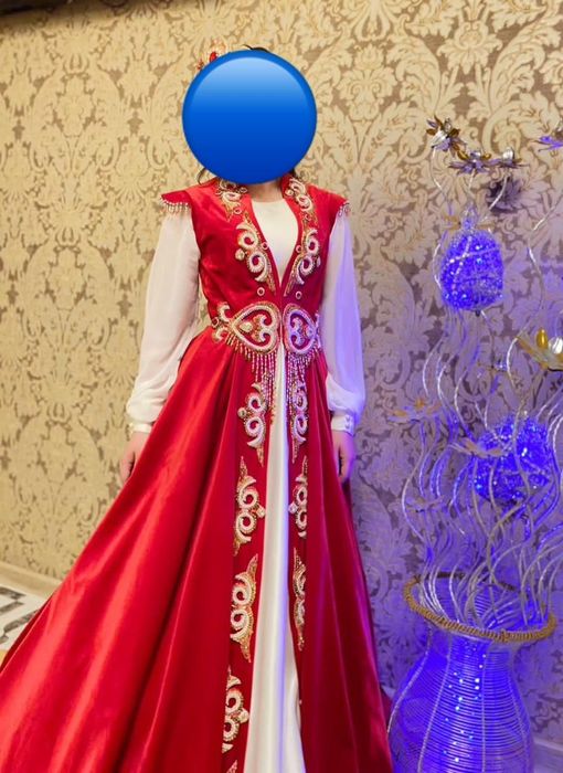 Платье на Қыз Ұзату из ручной работы