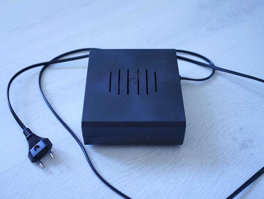 Transformator Cehia  400W  pt scule din Japonia de 100 V (220 V 100 V)