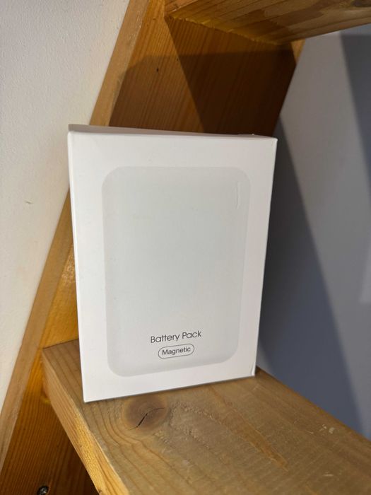 Powerbank MagSafe 5000mAh, nou in cutie