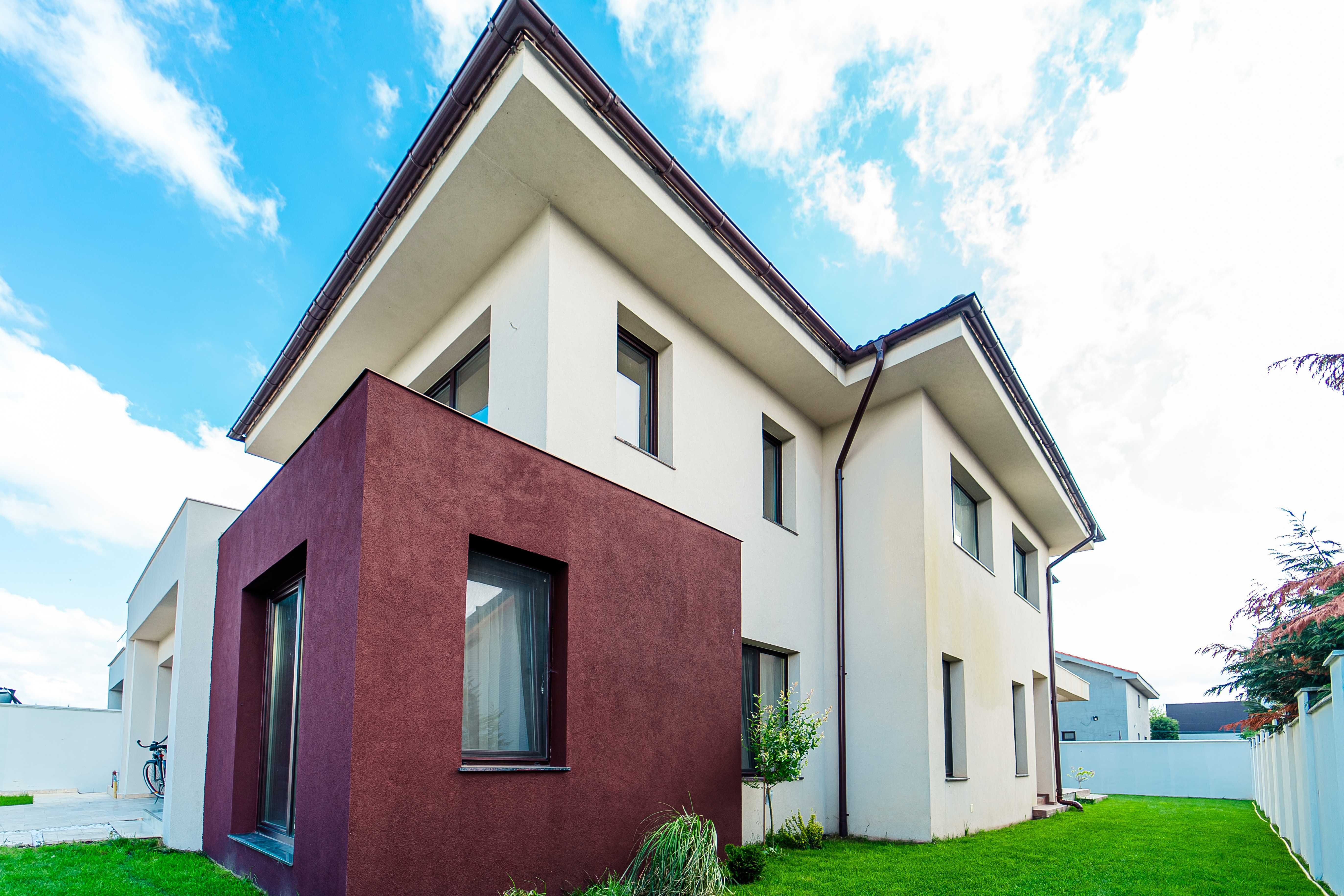 Vand Vila de lux in Micalaca ,direct proprietar!