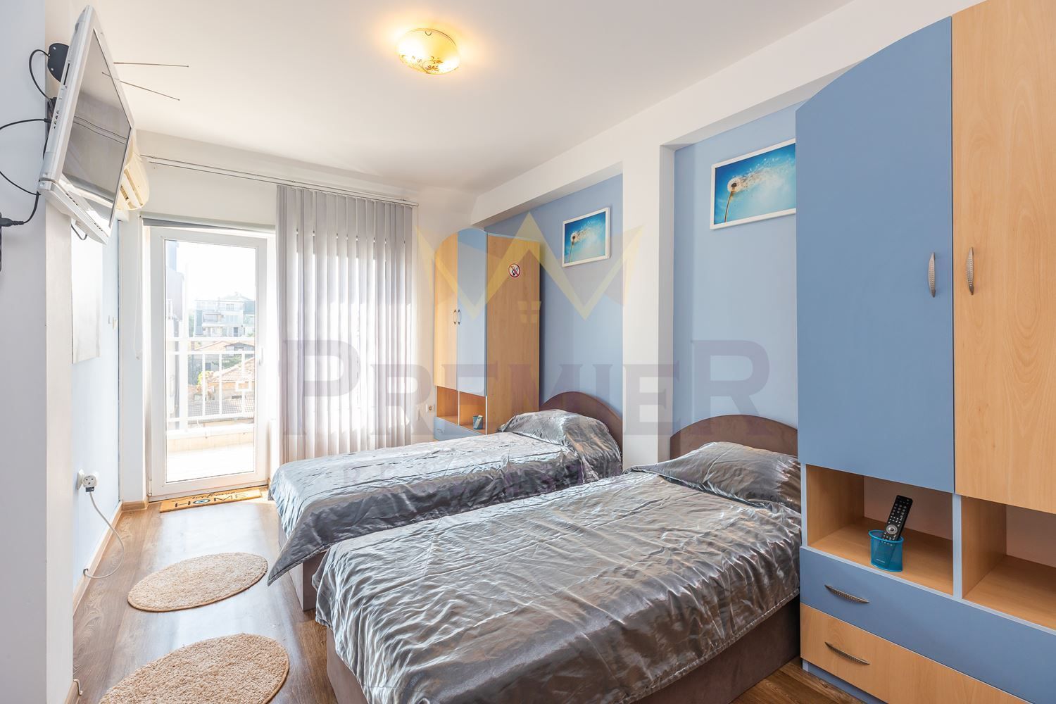 Продава 3-стаен в Общината, 150 кв.м.