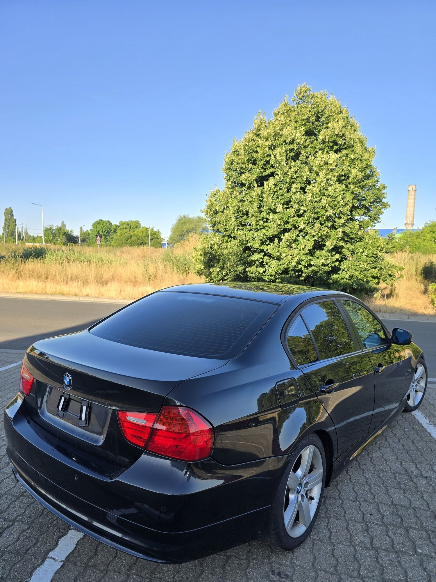 BMW E90 Seria 3 320d *FACELIFT *LCI *M-Packet *BI-XENON