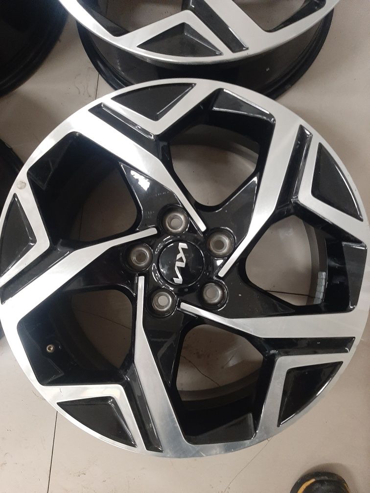 Продам диски р17 оригенал
