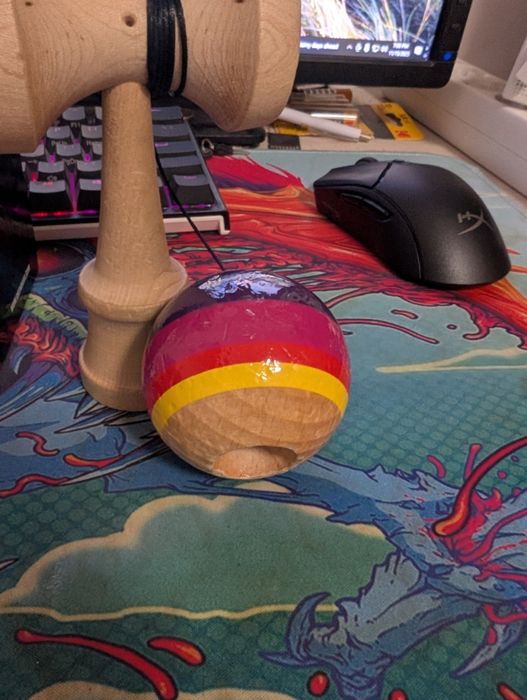 O Kendama grip foarte cu balene hole și rulment