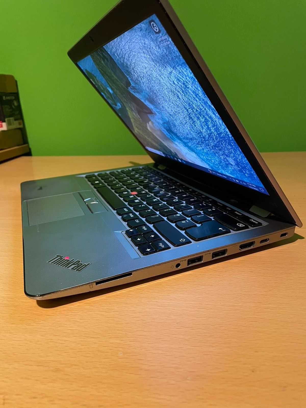 Lenovo ThinkPad 13 - IPS FHD 13.3'', i5 7200U, 8GB RAM, 256GB M.2 PCle