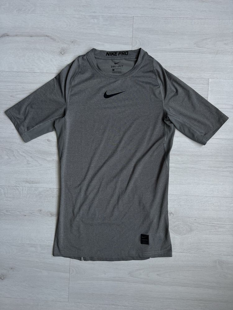 Nike PRO  4 бр. Мъжки Тениски / XS,S / Оригинал