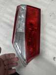 Stop hayon toyota corolla.cod:81580-02520-00.
