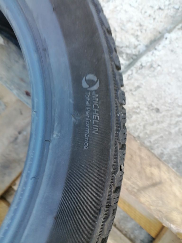 215 50 R 18 MICHELIN ДОТ 4220