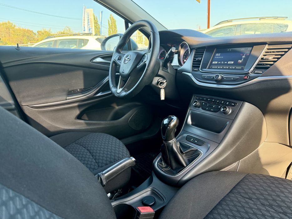 Opel ASTRA K Turbo 150 CP