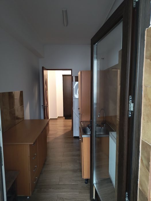Închiriez apartament 2 camere