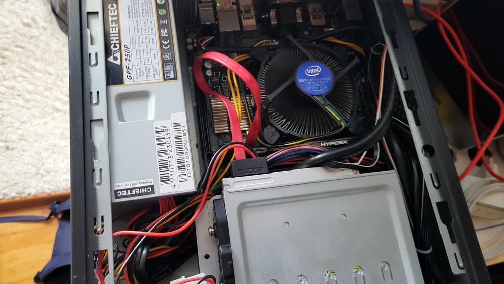 Asus PC i5 6400 CPU 2.7 8gb ddr4 ssd 120Gb fuctional