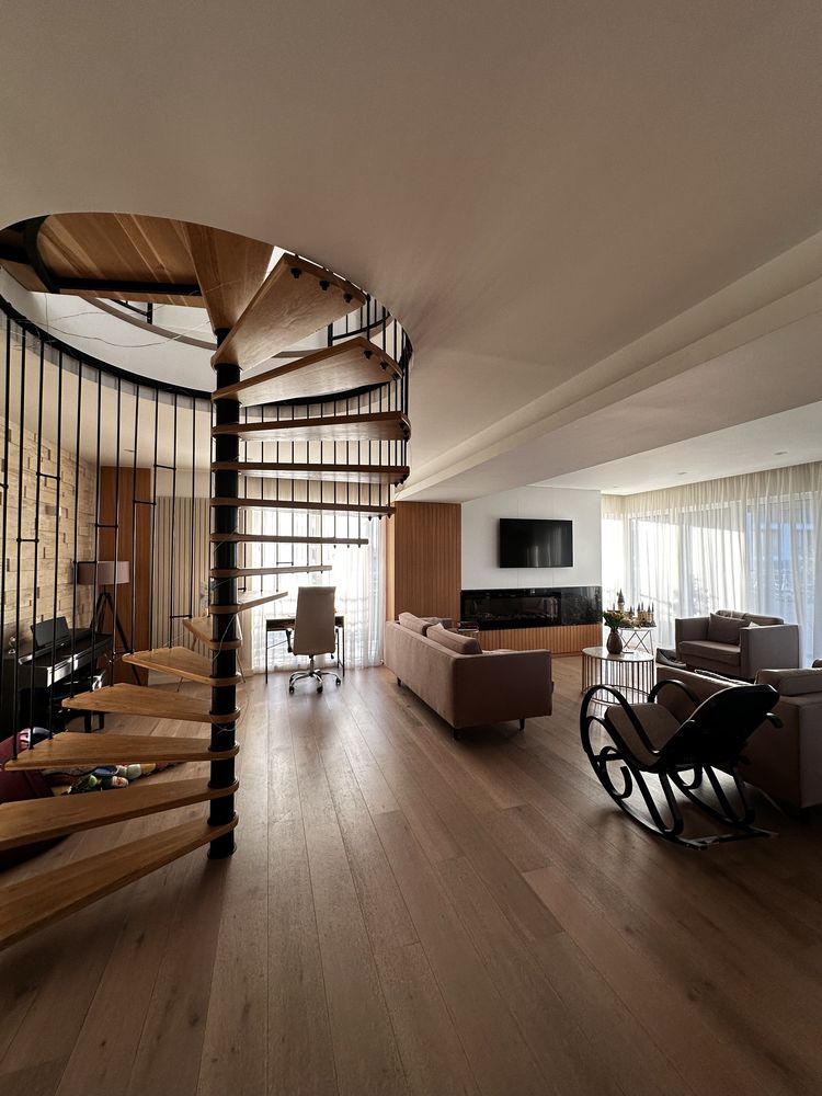 Apartament de tip Penthouse pe doua nivele Buna Ziua