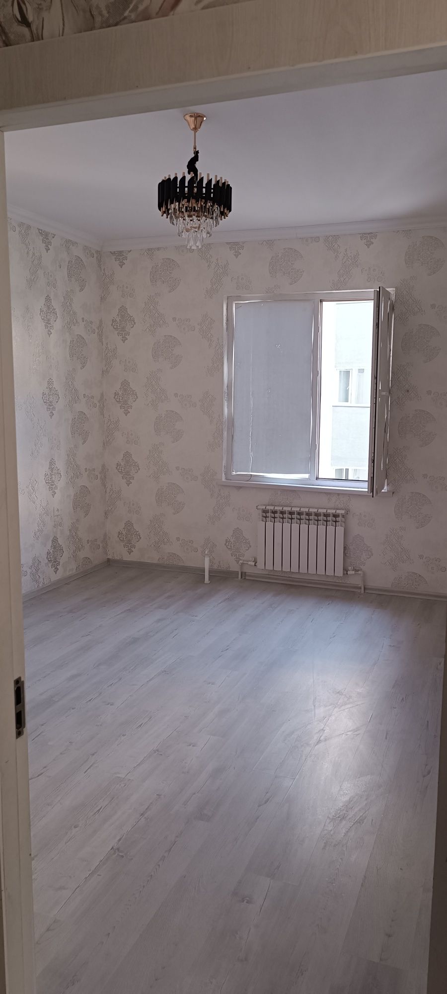 Termiz sh, 12 qavatli domning 10-qavati, 2-xonali uy