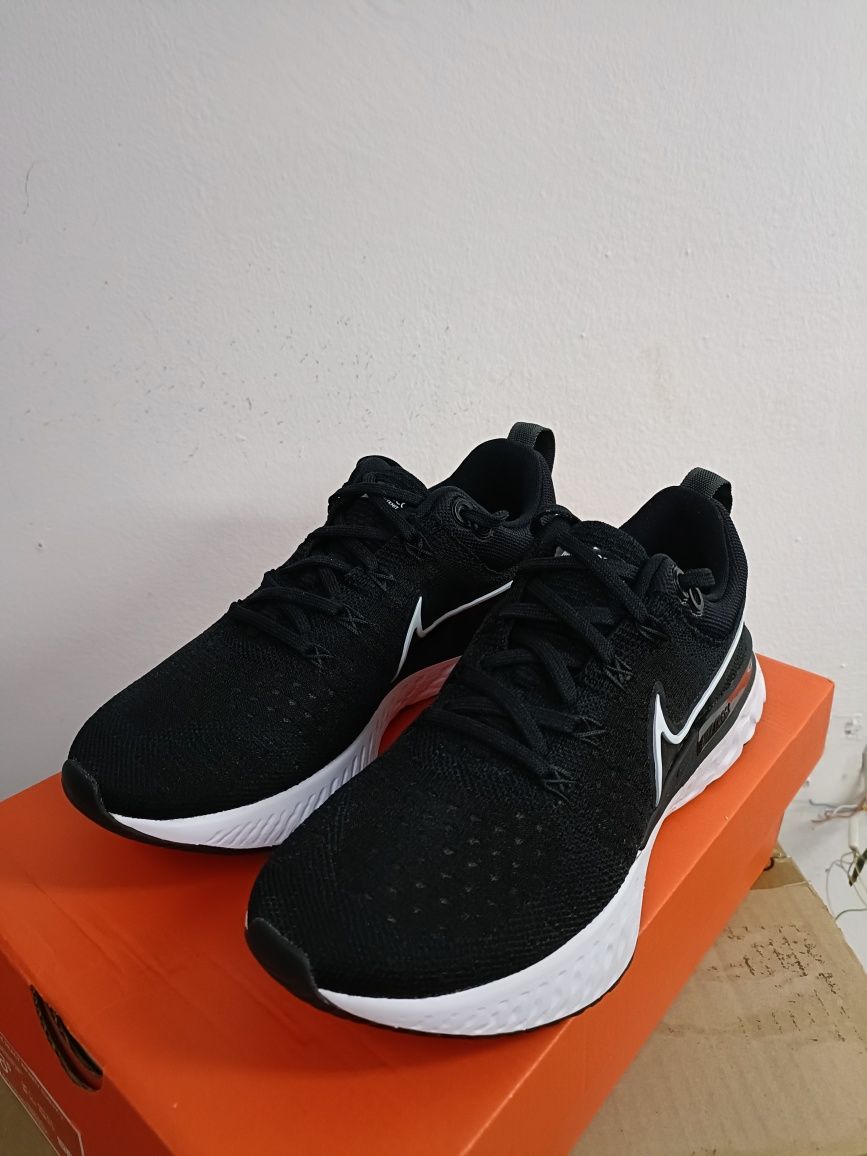 Nike React Infinity Run Flyknit 2 номер 37.5