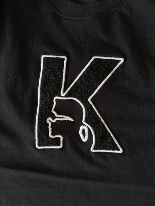 Оригинална тениска Armani Karl XS размер