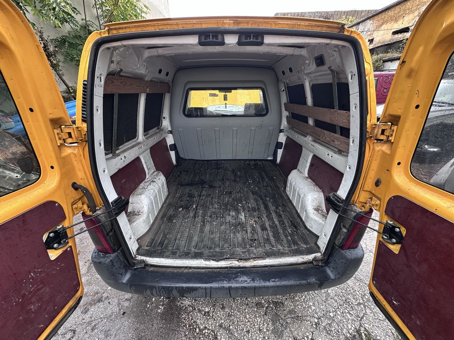 Ситроен Берлинго 1.9д на части!