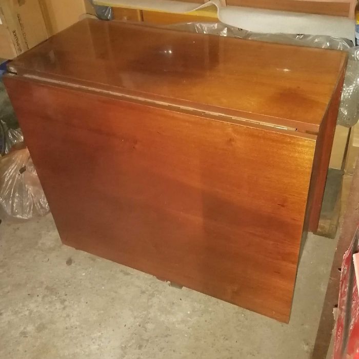 Стол - книжка в хорошем состоянии