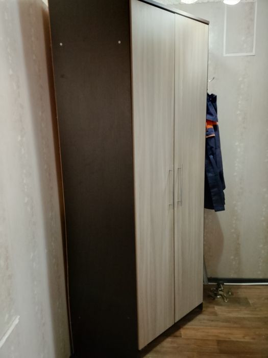 Продается угловая прихожка