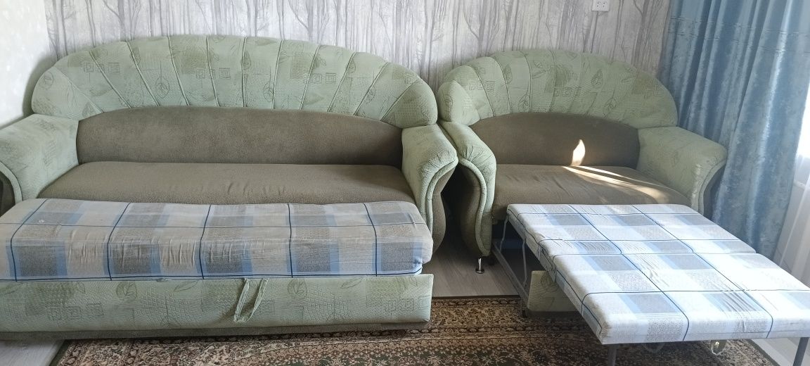 Продам диван тройку
