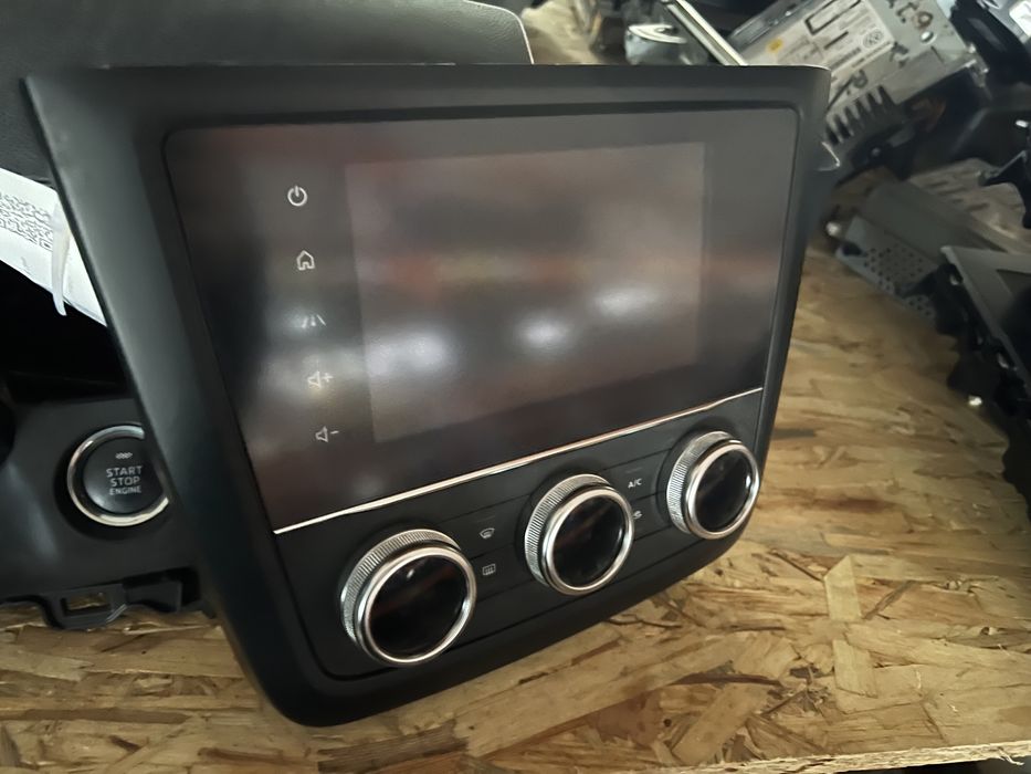 Navigatie completa renault kadjar 2020
