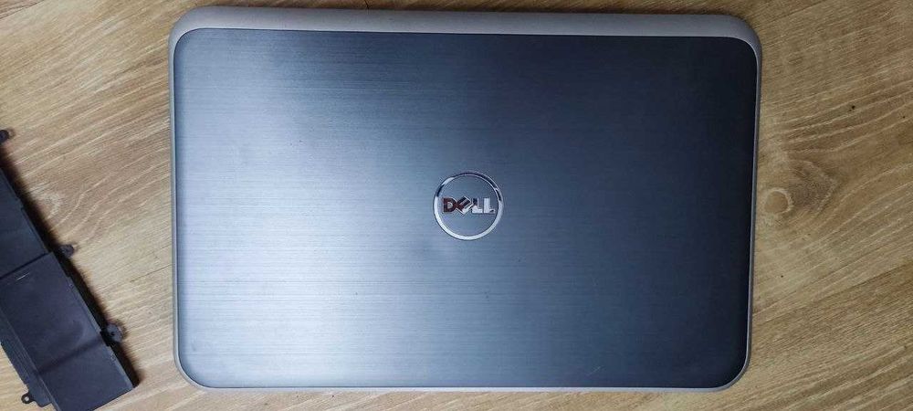 Ноутбук надо замена матрицы, Dell Inspiron 15, обмен нa SSD диски.