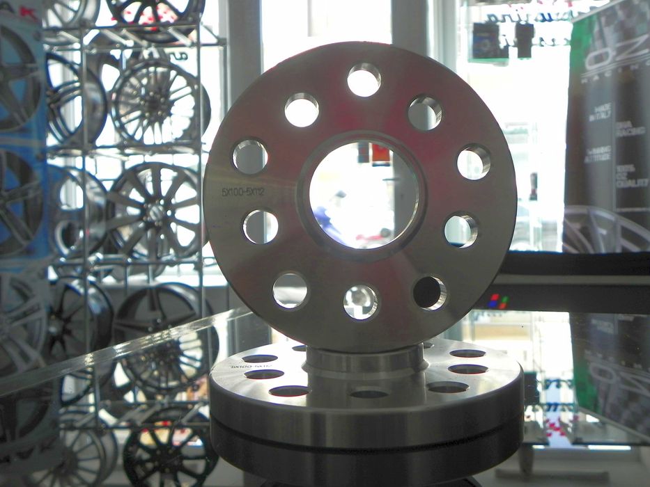 Flanse Distantiere 4x100 5x100 5x108 5x112 5x114.3 5x120 5x130 6x139.7
