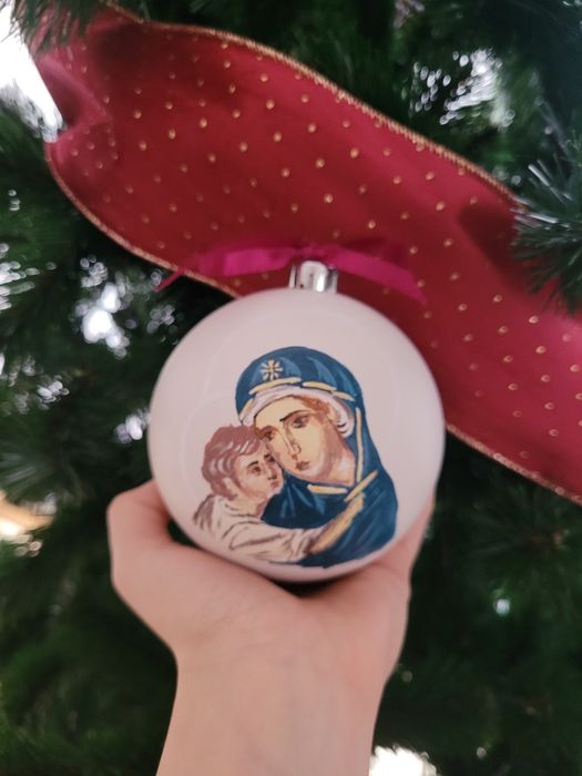 Glob pictat manual cu icoana