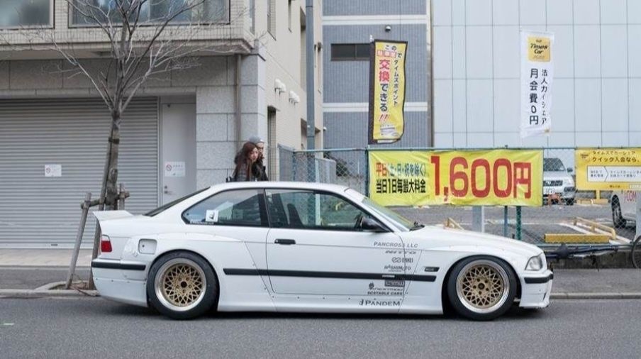 Обвес e36 Rocket Bunny