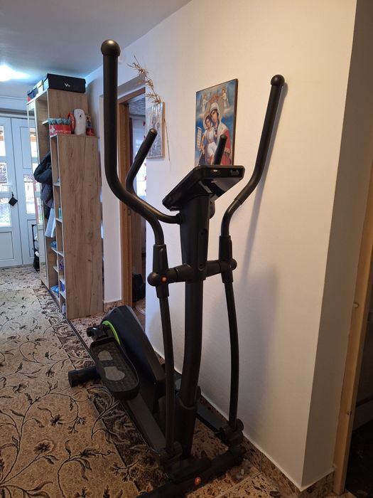 Bicicleta eliptica DHS 3729, Nouă