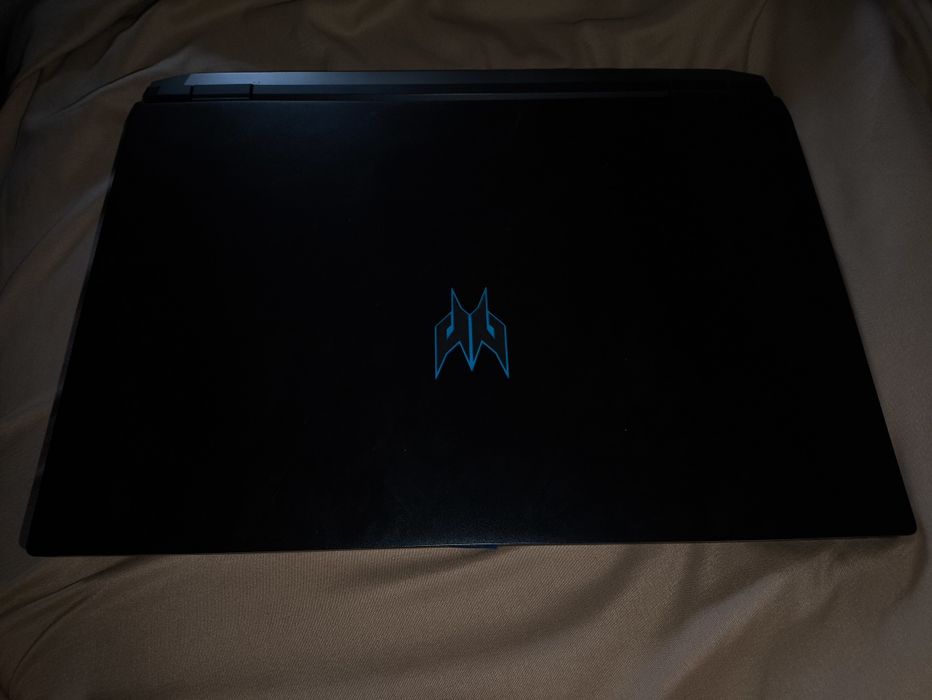 Продаю игровой ноутбук Predator Helios 300, 3070ti , i7 12gen