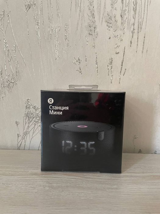 Прдам колонку Алиса мини