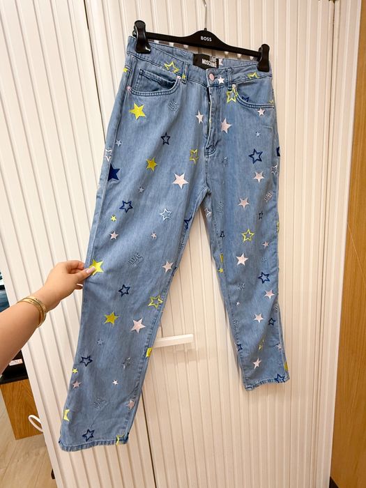 Дънки стил Boyfriend на Love Moschino