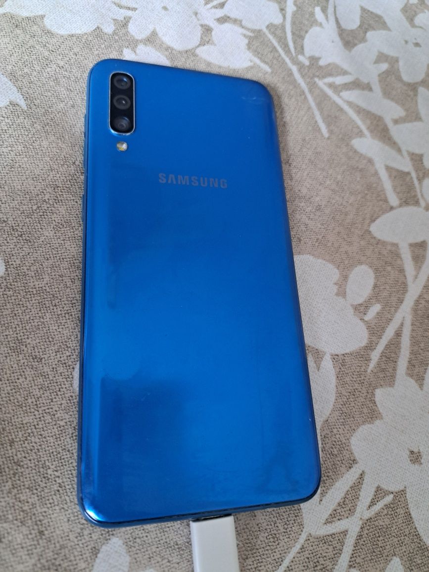 Telefon Samsung A50