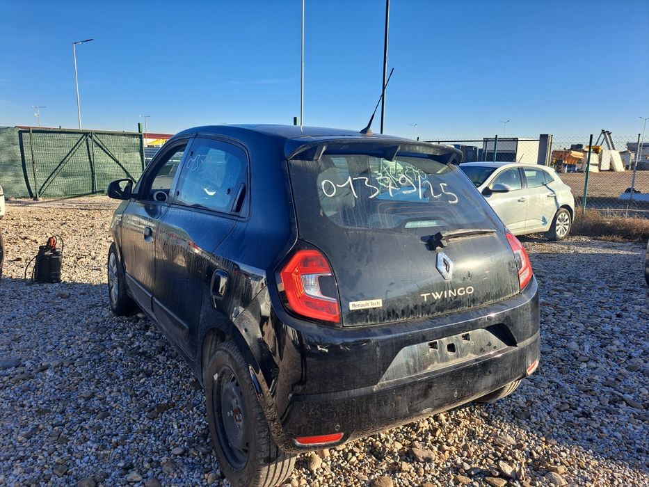 Renault Twingo 1.0 i за части 2021г
