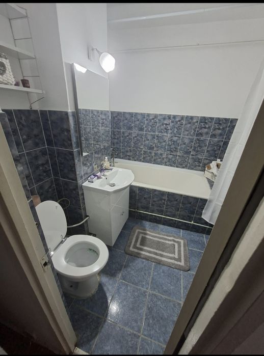 Ap 2 cam D MOBILAT și utilat Podul de Fier