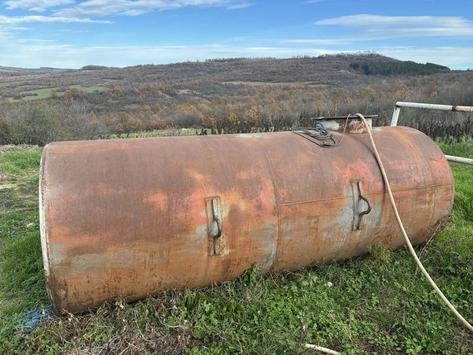 Продавам цистерна