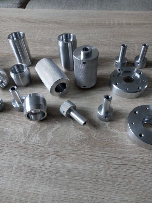 Стругарски услуги,фрезоване,заваряване на черни и цветни метали.